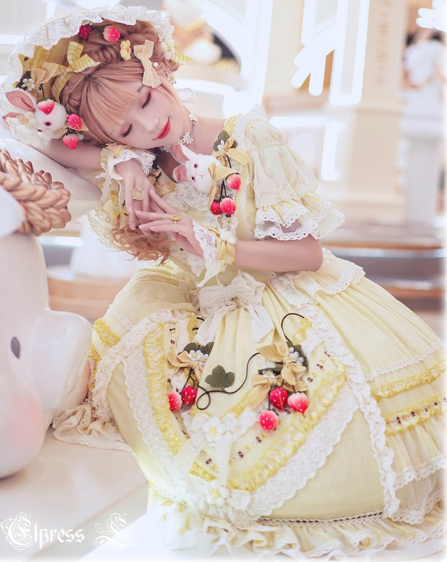 Strawberry princess dress with ruffles and ribbons in 4 colors