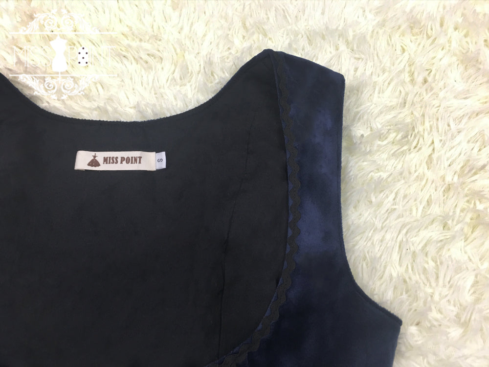 [Pre-order] Bavarian Girl Country-style Bone Vest