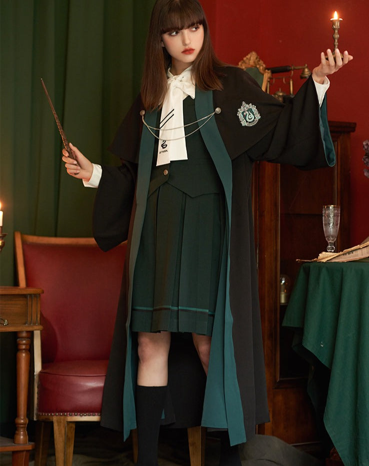 【予約販売】ホグワーツ魔法魔術学校 ケープ風デザイン マントコート