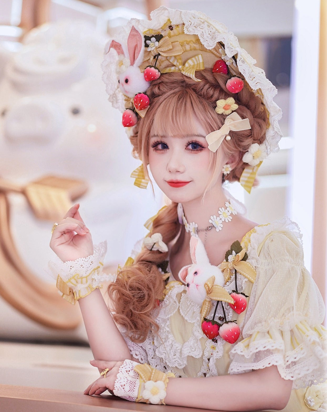[Simultaneous purchase only] Frill and ribbon strawberry princess brooch, bonnet, choker, etc.