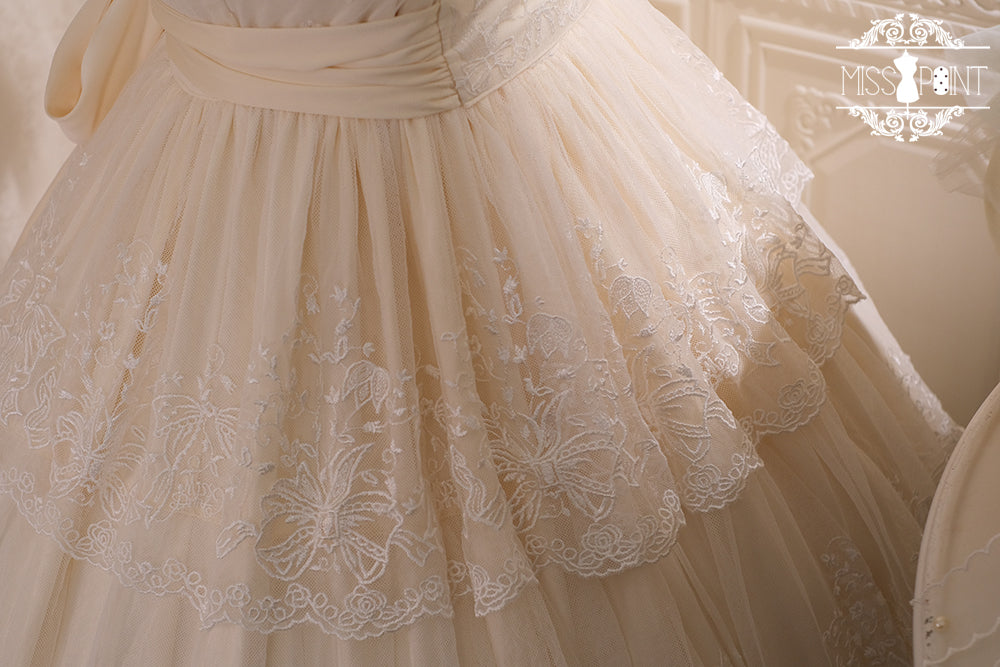 [Pre-order] Lily of the Valley Flower Embroidered Three-Tier Lace Dress (Mid-Length)