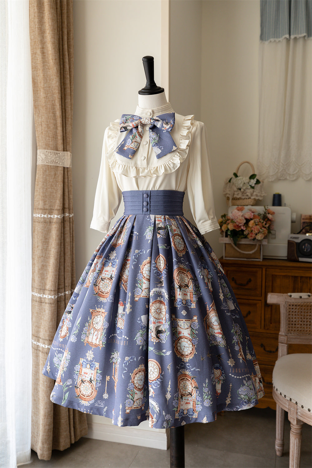 Eternal Echo Classical half-sleeve ribbon tie blouse [20% off when buying together]