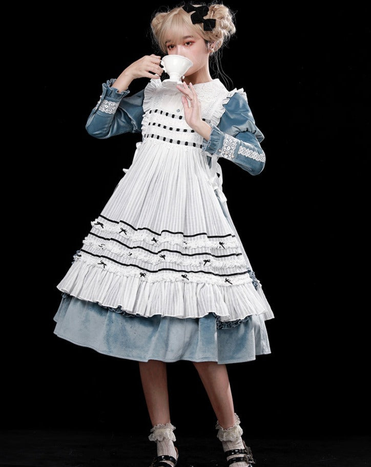 Evening Prayer velvet lace collar dress