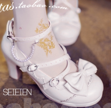 Elegant Pearlized Strap Lolita Shoes