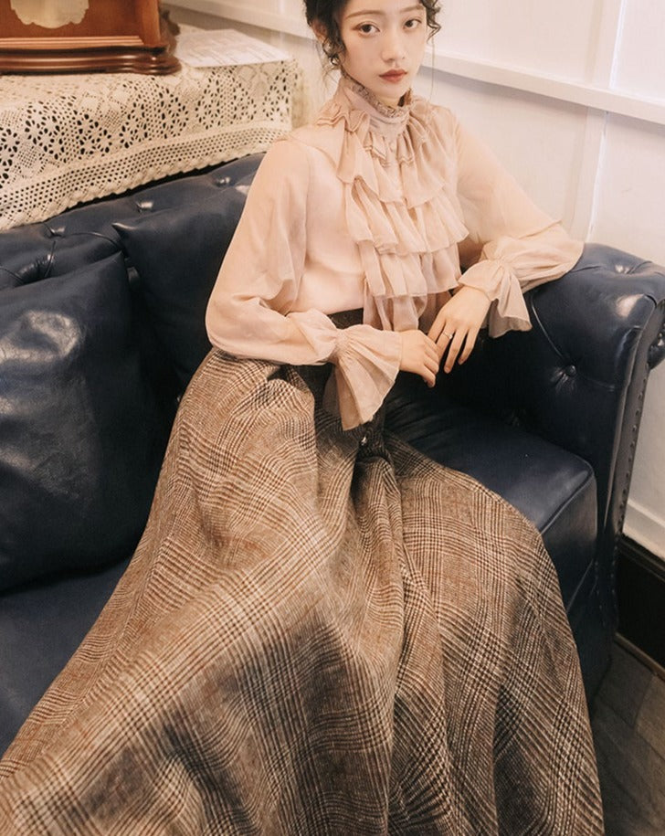 French retro frilly blouse and plaid skirt setup