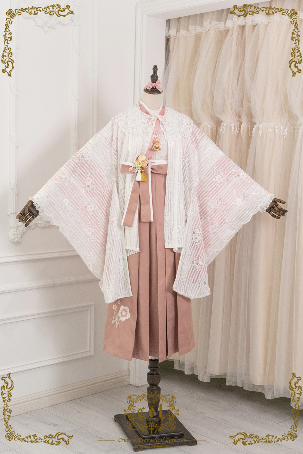 Camellia flower embroidery and butterfly hakama skirt