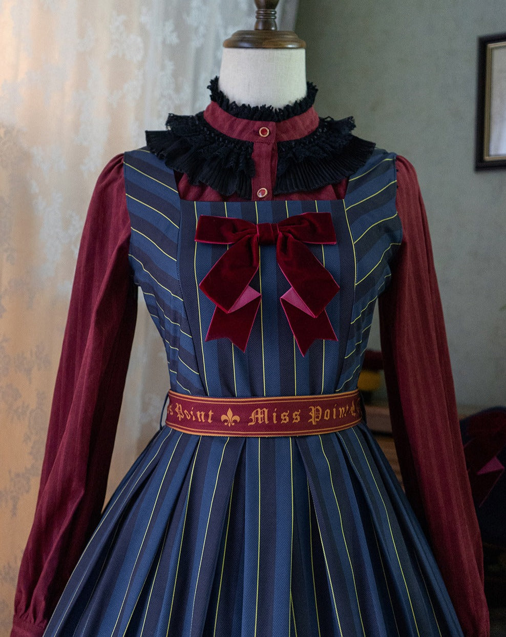 Gothic Lolita Vertical Striped Jumper Skirt of Lord Nobility