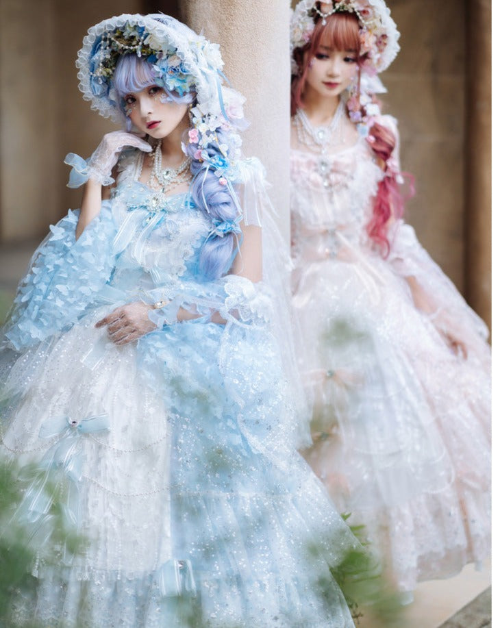 ロココ調 ゴージャスフリルの宮廷風ドレスとボンネット