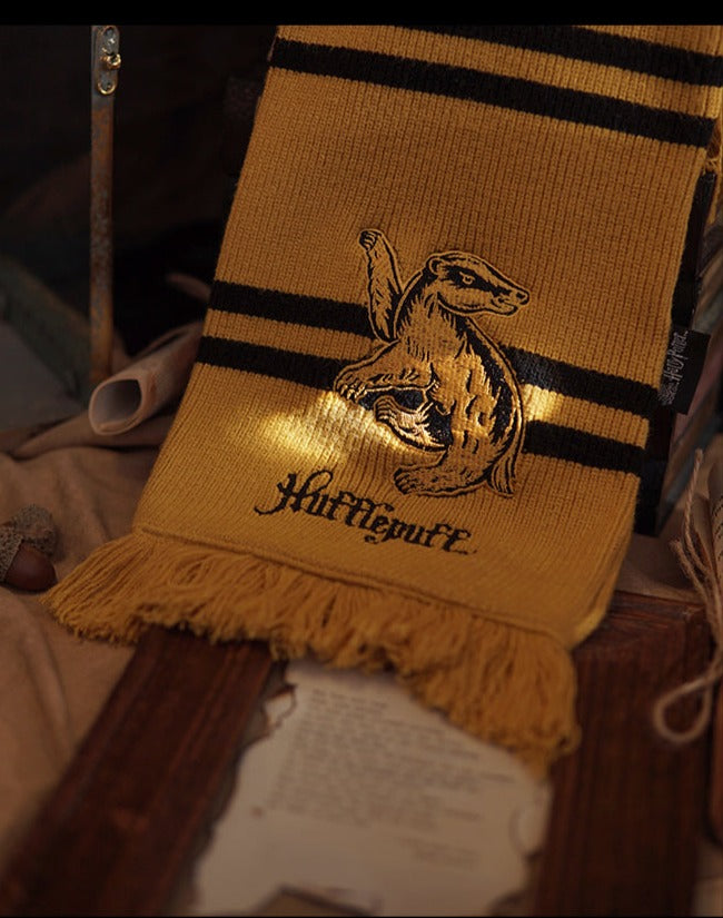 [Pre-order] Hogwarts School of Witchcraft and Wizardry Panel border muffler