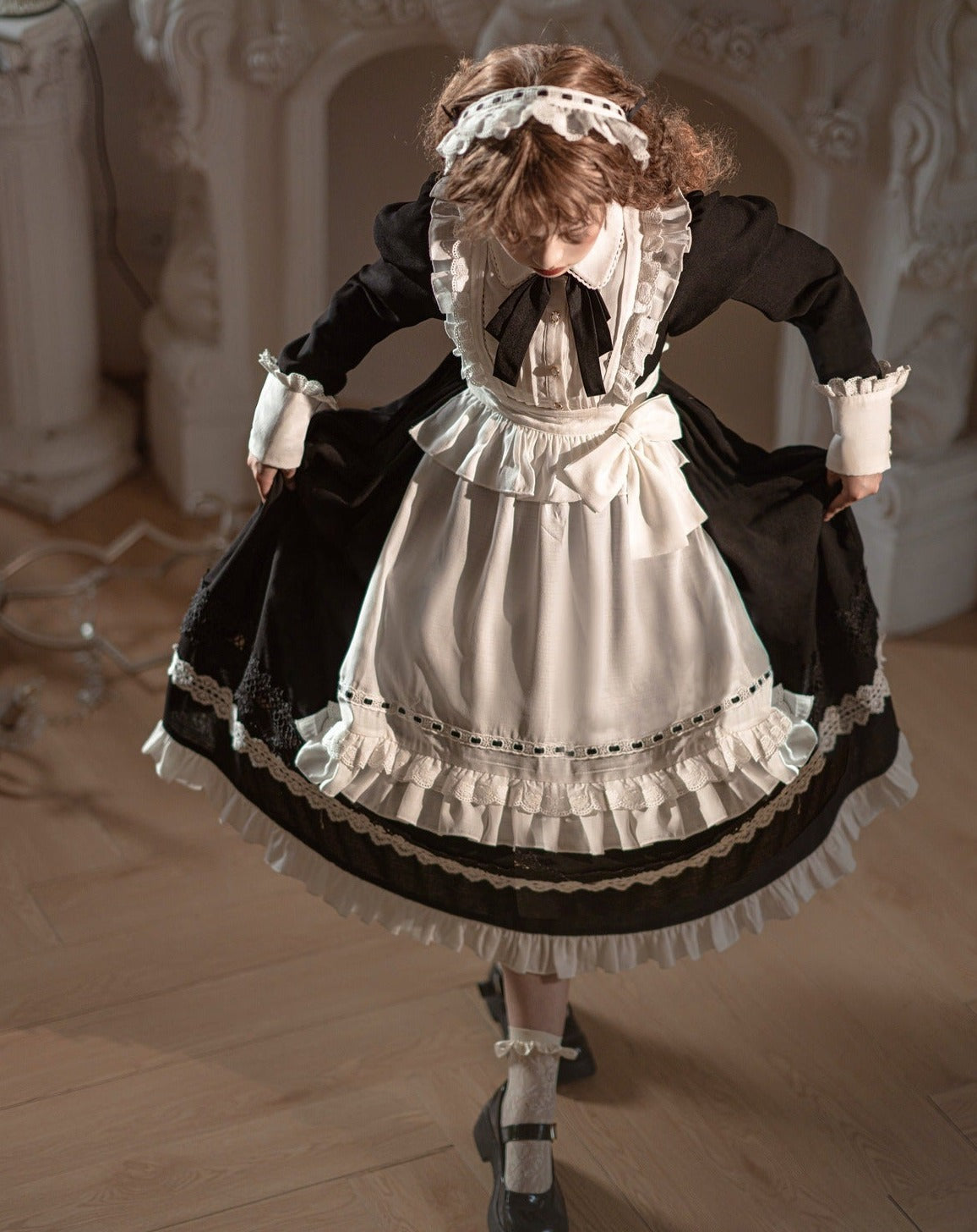 Classical Lolita dress with maid apron