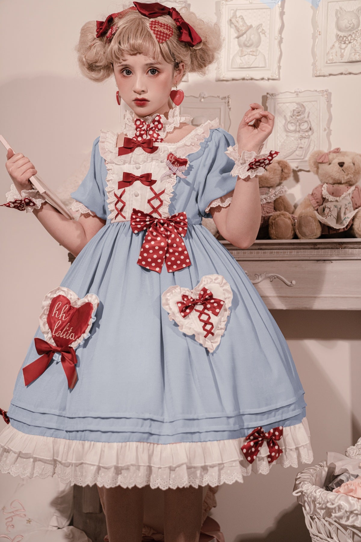 Lovely sweet lolita dress full of hearts and ribbons | Idol costume |