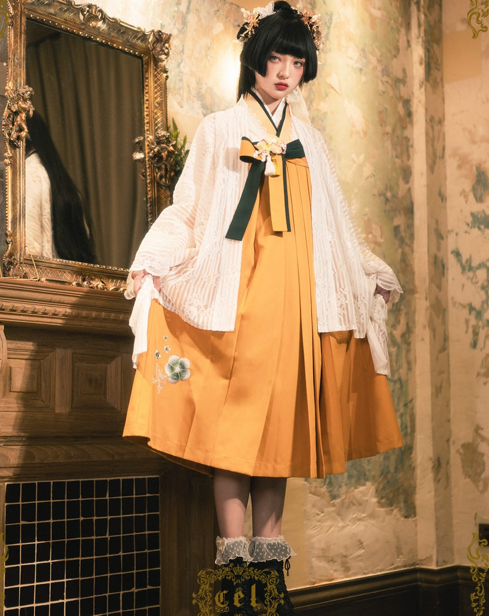 Camellia flower embroidery and butterfly hakama skirt