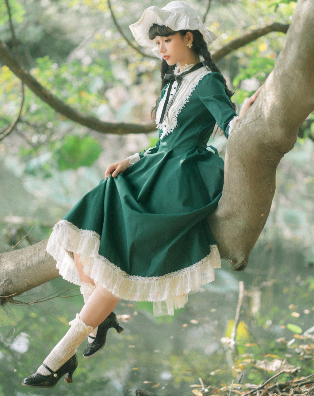 Freya's Fall Classical Lace Sleeve Dress