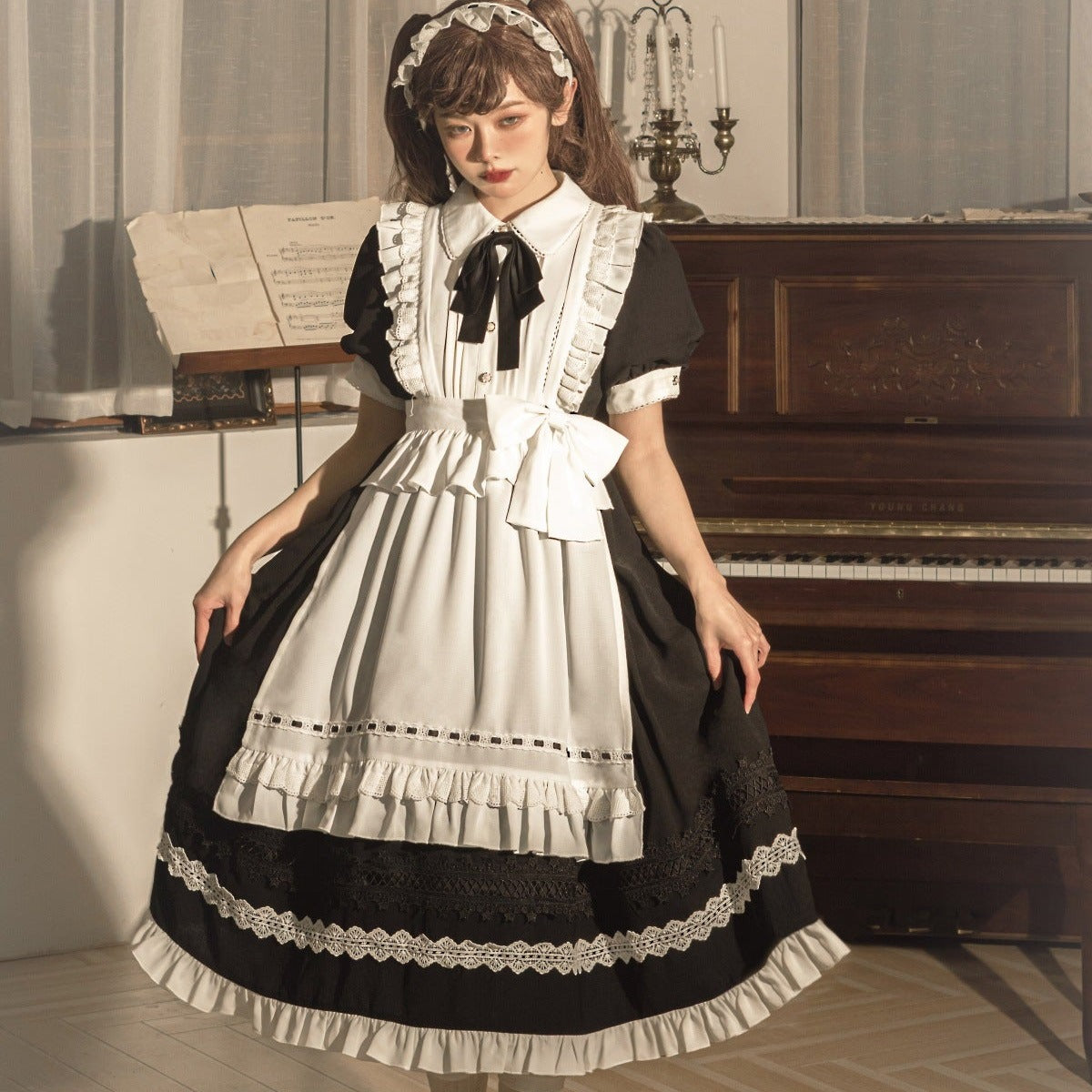 メイド風エプロン付きクラシカル ロリィタ 半袖ワンピース