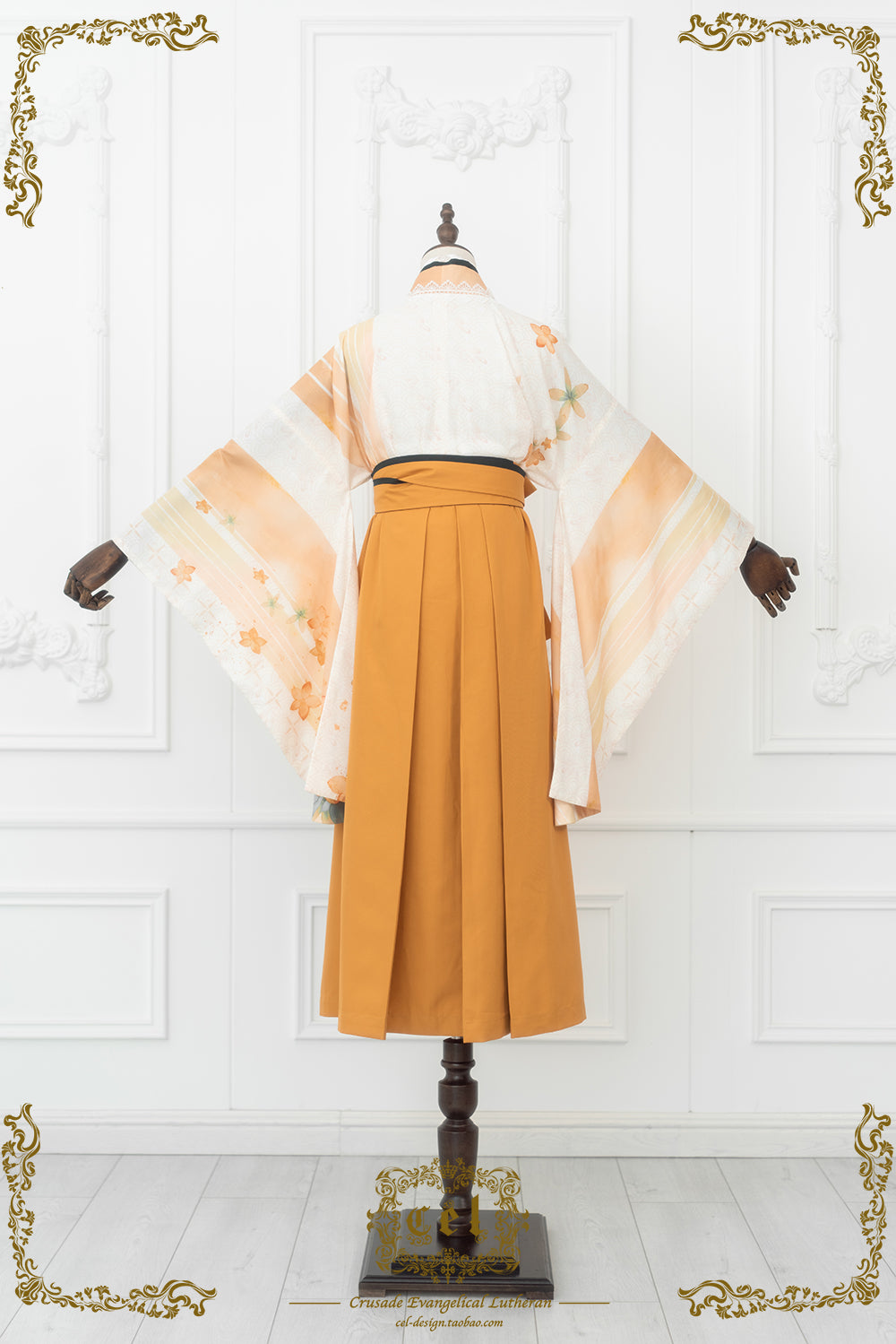 Camellia flower embroidery and butterfly hakama skirt