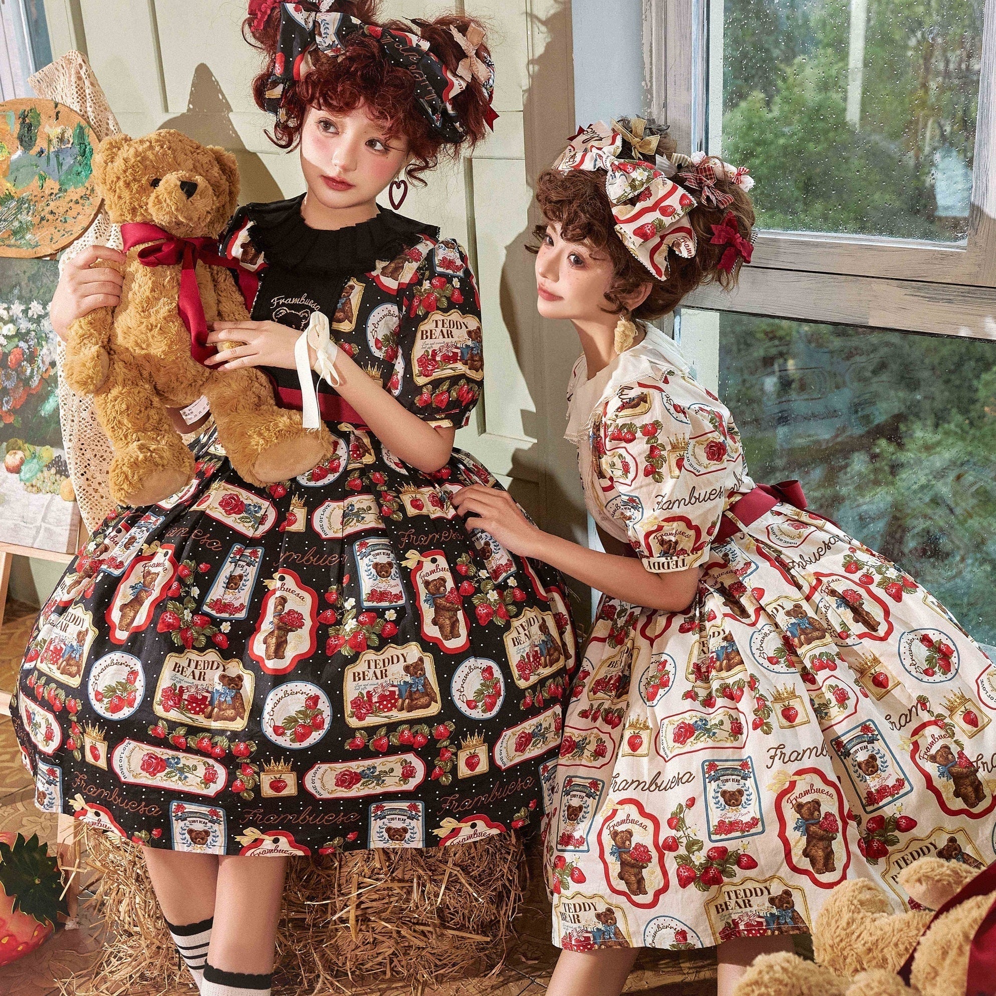 [Reservation sale] Strawberry Teddy bear sweet loli short-sleeved dress  bear type