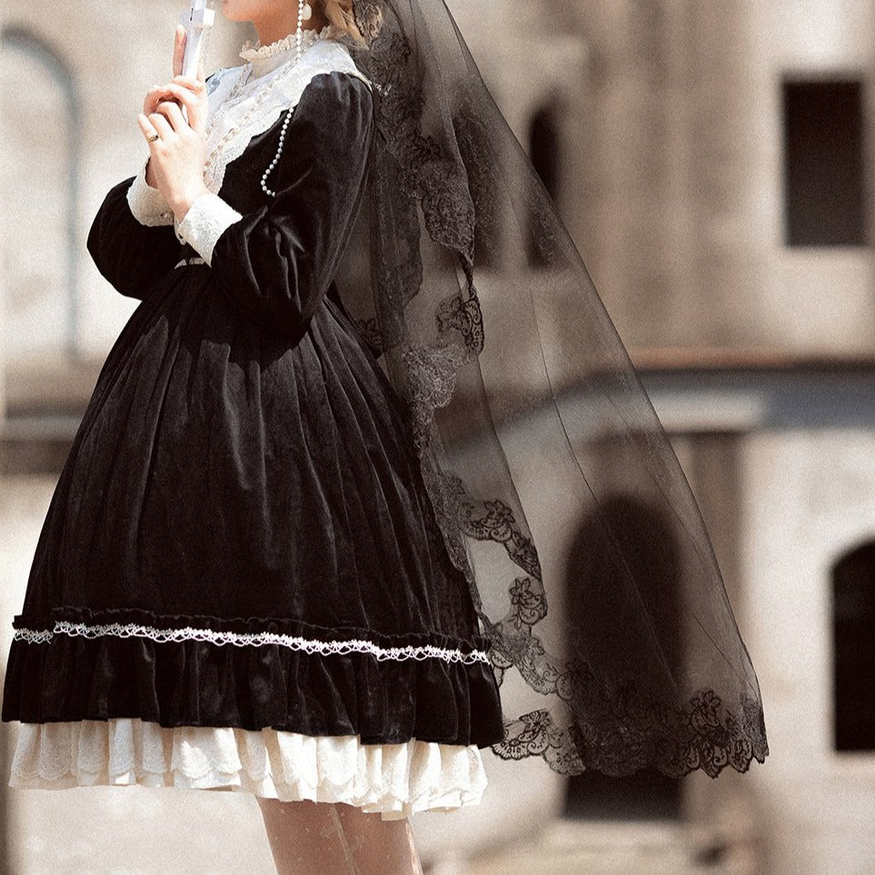 [Pre-order] British Classical Lolita Velvet Dress