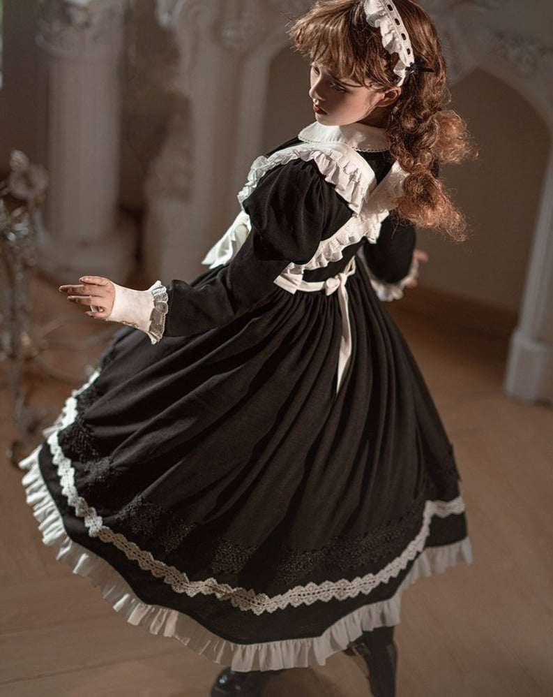 Classical Lolita dress with maid apron