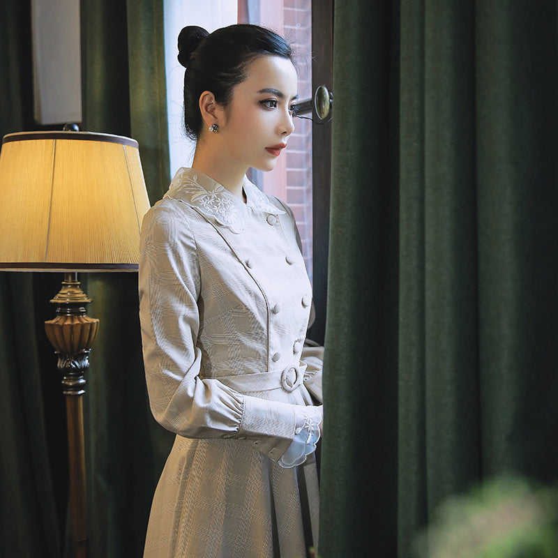 Retro French embroidered lace collar check dress