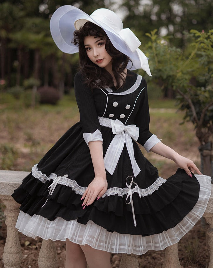 Retro movie star double-breasted dress