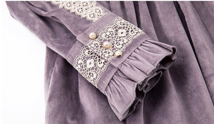 Evening Prayer velvet lace collar dress