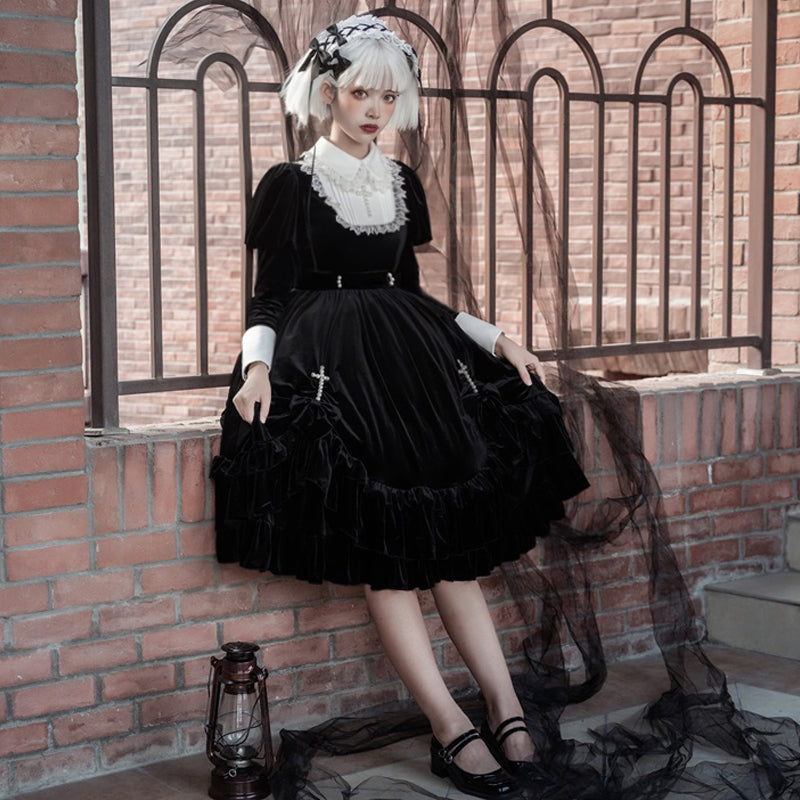 Black velvet pearl cloth dress