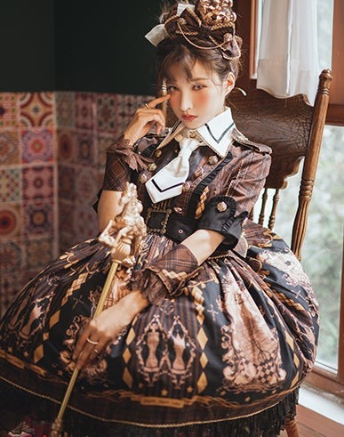 Nutcracker dress with idol-style tie
