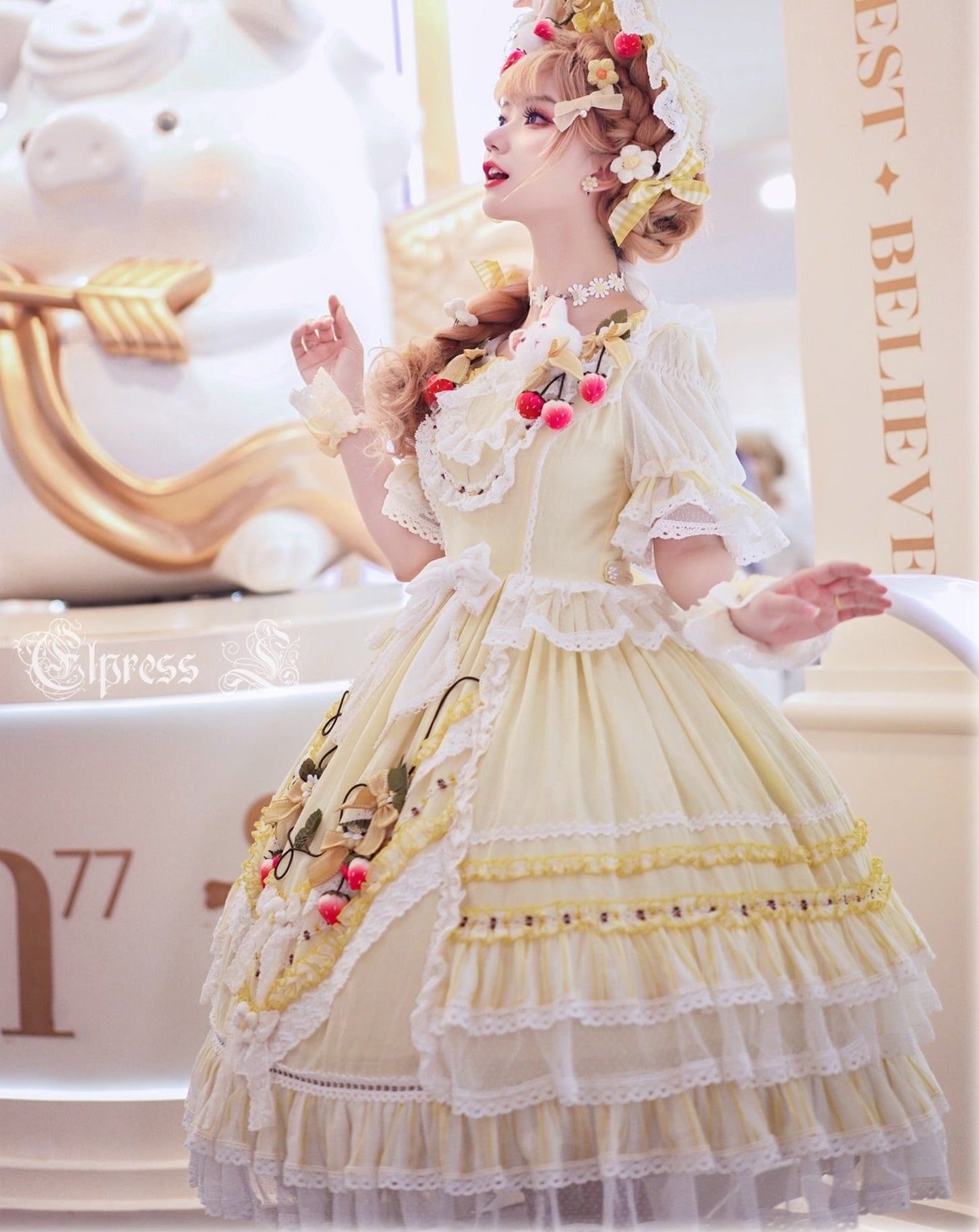 Strawberry princess dress with ruffles and ribbons in 4 colors