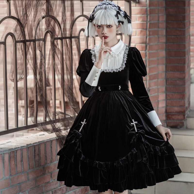 Black velvet pearl cloth dress