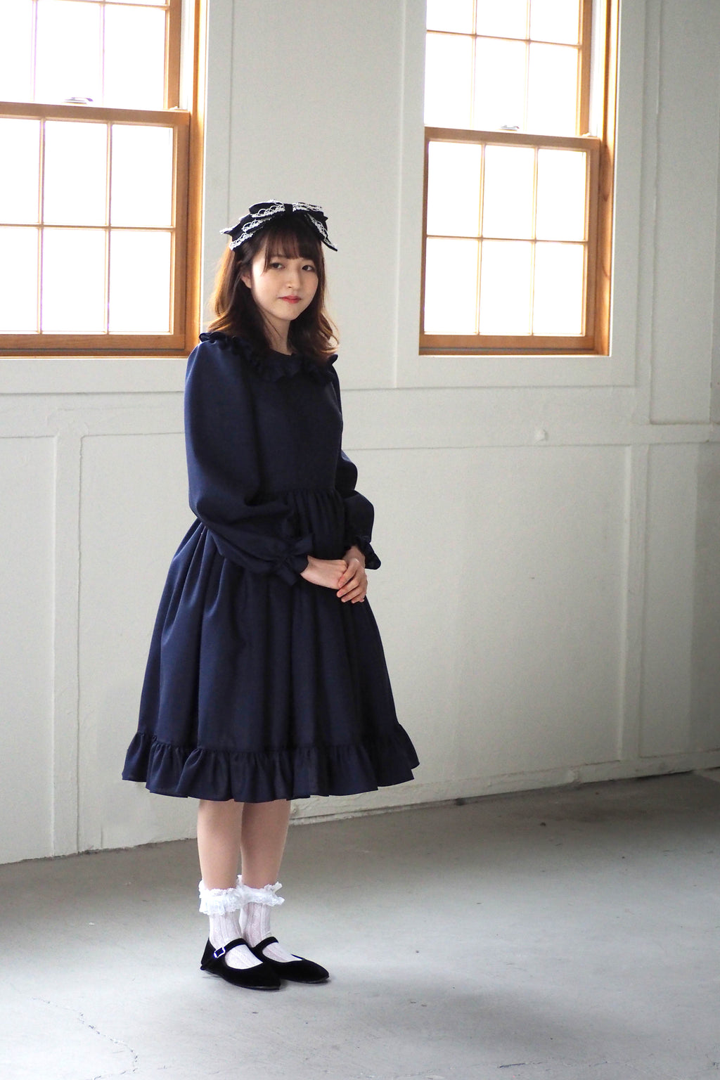 [Bishu Lolita] A special everyday dress that will make you a princess forever (dark blue long sleeves)