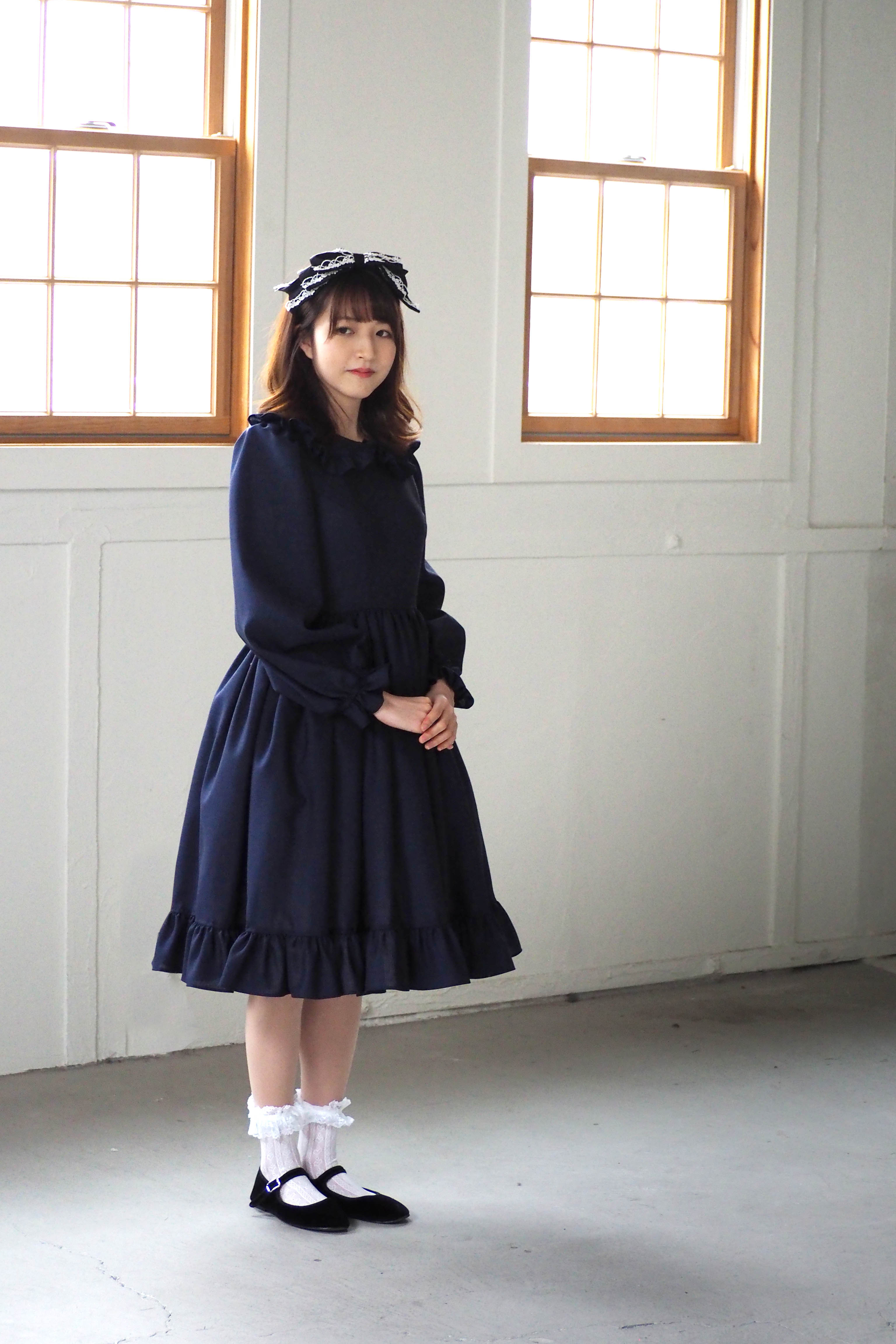 [Bishu Lolita] A special everyday dress that will make you a princess forever (dark blue long sleeves)