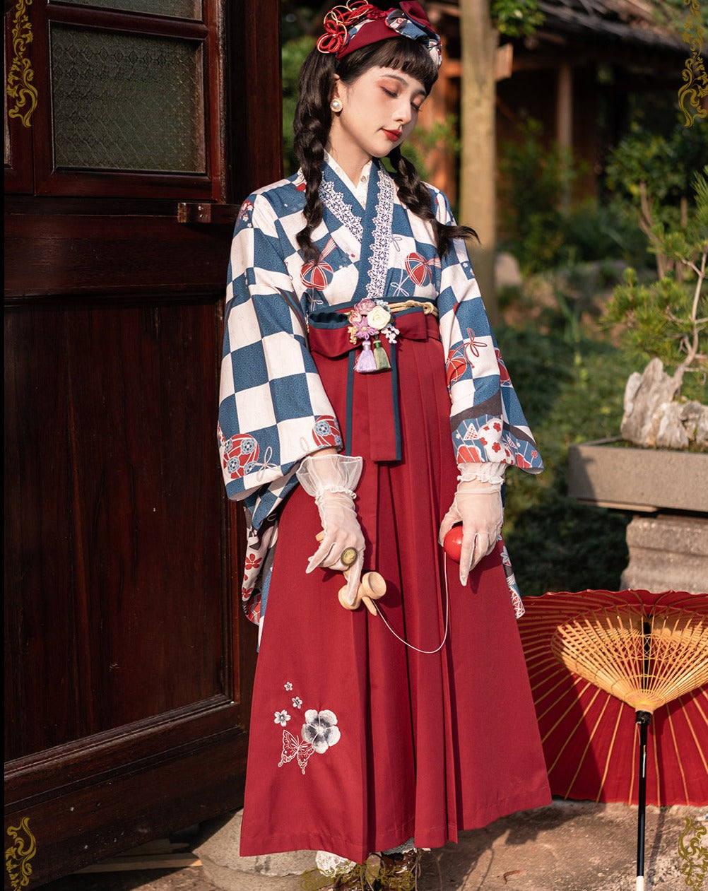 Camellia flower embroidery and butterfly hakama skirt