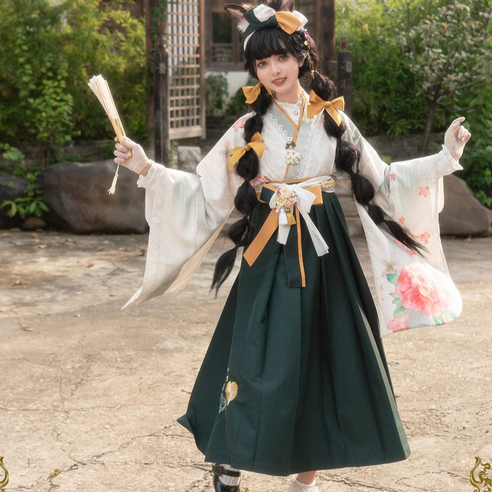 Camellia flower embroidery and butterfly hakama skirt